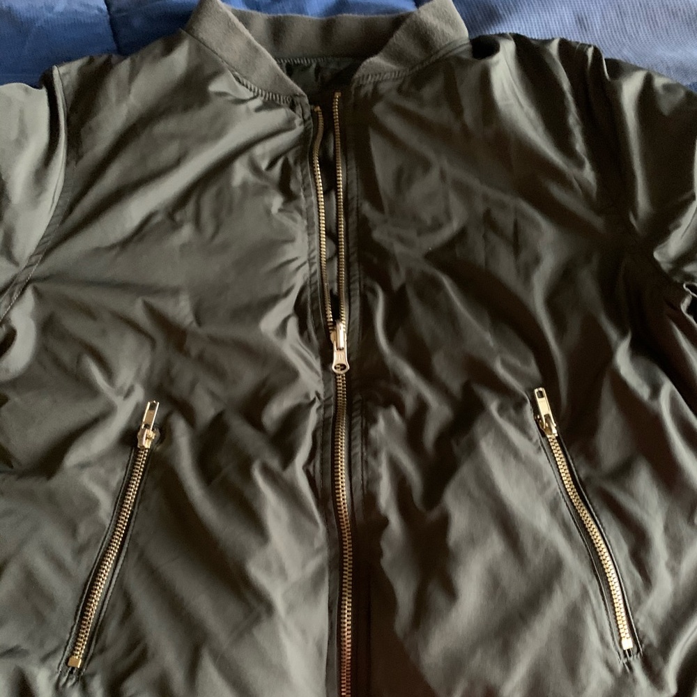 Gap Jacket Size Small - image 2